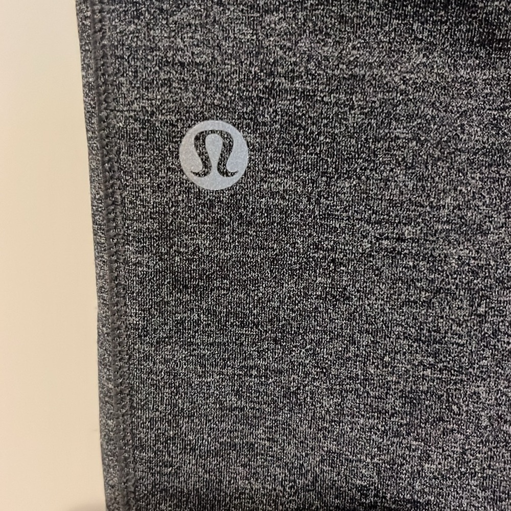 Lululemon legging - Picture 3 of 7